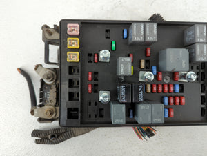 2004 Oldsmobile Bravada Fusebox Fuse Box Panel Relay Module P/N:15120876-1 Fits 2005 OEM Used Auto Parts