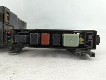 2001-2002 Toyota Sienna Fusebox Fuse Box Panel Relay Module P/N:7154-3274 Fits 2001 2002 OEM Used Auto Parts