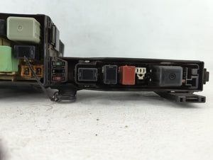 2000-2001 Toyota Camry Fusebox Fuse Box Panel Relay Module P/N:0719001 Fits 1999 2000 2001 2002 2003 OEM Used Auto Parts