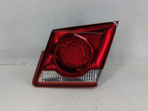 2011-2016 Chevrolet Cruze Tail Light Assembly Driver Left OEM P/N:0042124 Fits 2011 2012 2013 2014 2015 2016 OEM Used Auto Parts