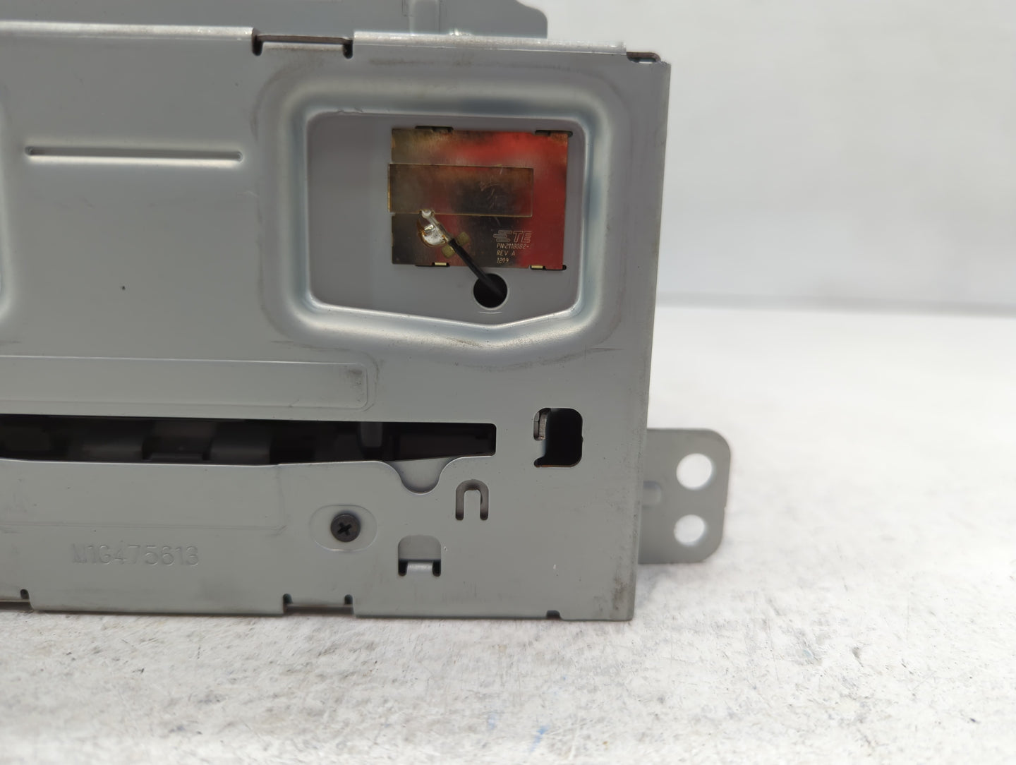 2013-2014 Buick Encore Radio AM FM Cd Player Receiver Replacement P/N:95298147 Fits 2013 2014 OEM Used Auto Parts - Oemusedautoparts1.com