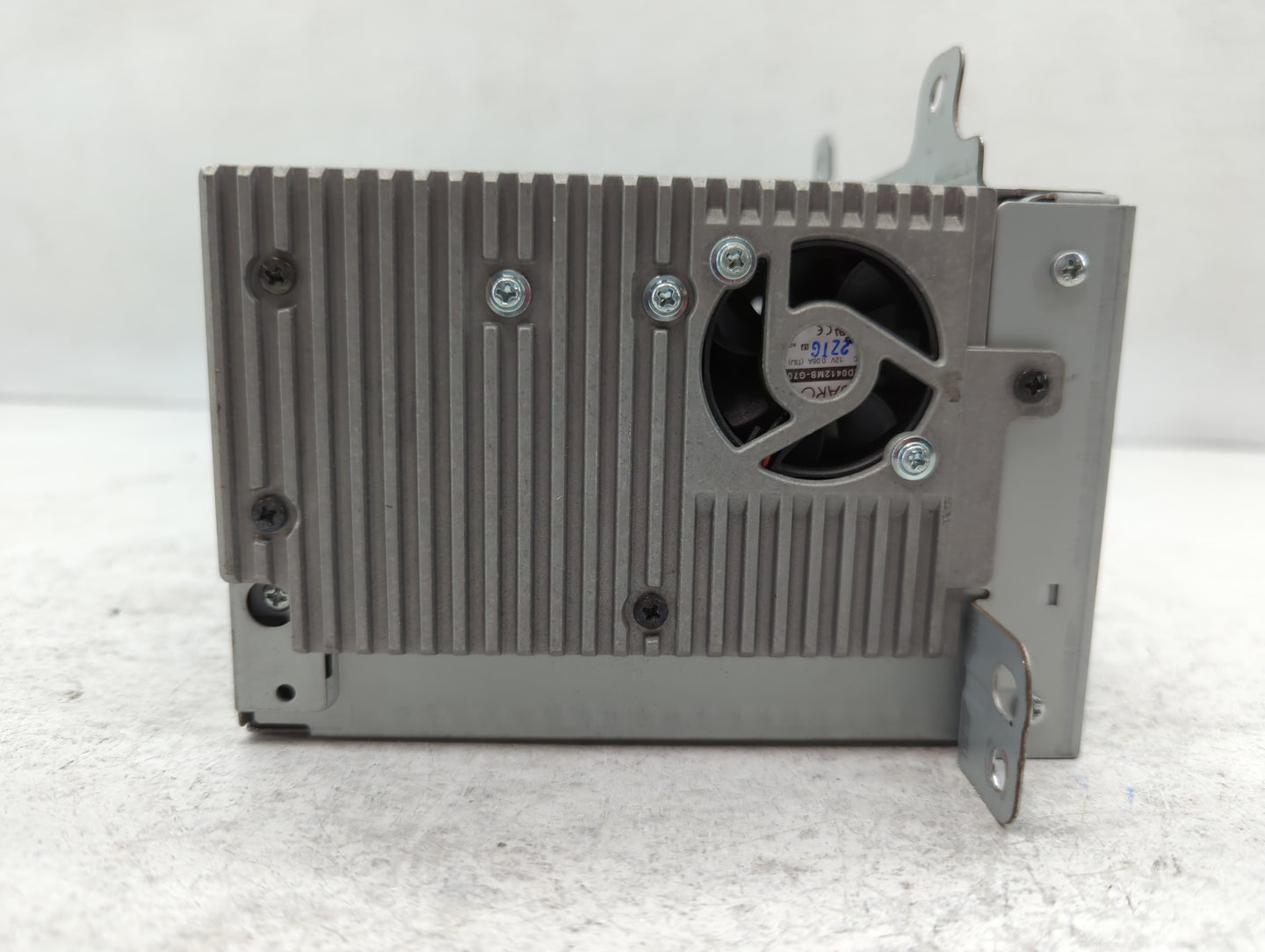 2013-2014 Buick Encore Radio AM FM Cd Player Receiver Replacement P/N:95298147 Fits 2013 2014 OEM Used Auto Parts - Oemusedautoparts1.com