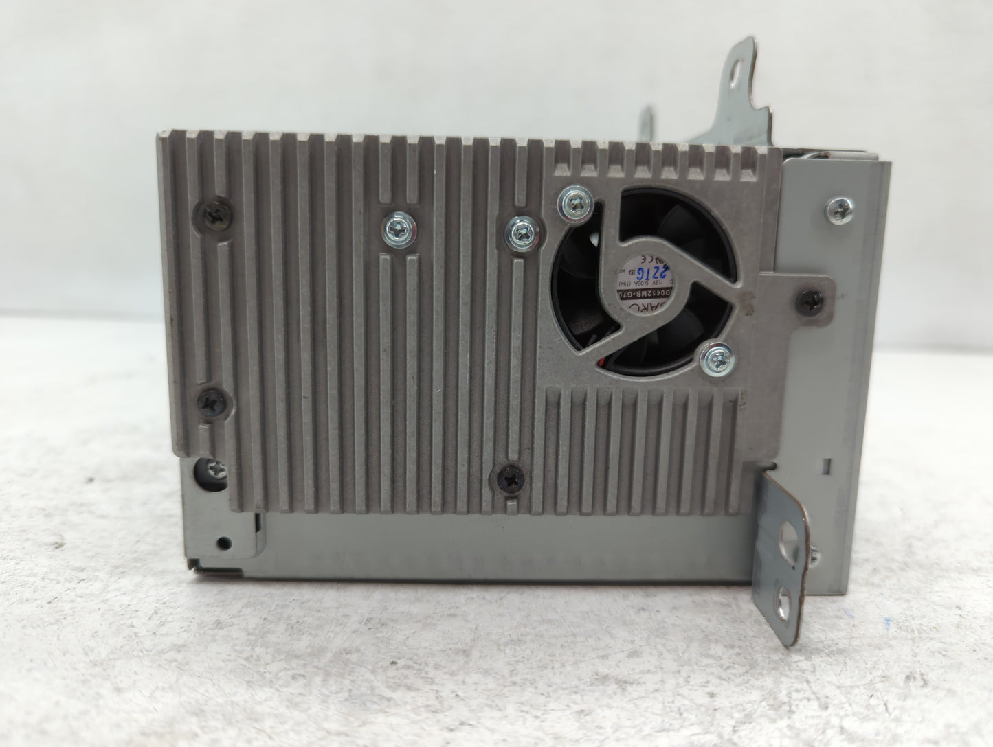 2013-2014 Buick Encore Radio AM FM Cd Player Receiver Replacement P/N:95298147 Fits 2013 2014 OEM Used Auto Parts - Oemusedautoparts1.com