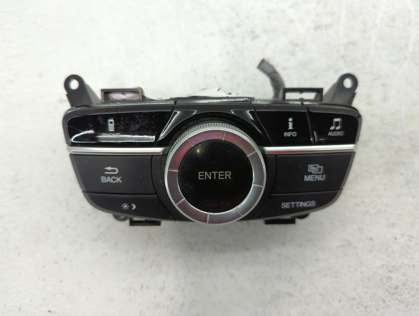 2015-2018 Acura Tlx Radio AM FM Cd Player Receiver Replacement P/N:PBT-GF30 MJD TZ3 Fits 2015 2016 2017 2018 OEM Used Auto Parts - Oemusedautoparts1.com