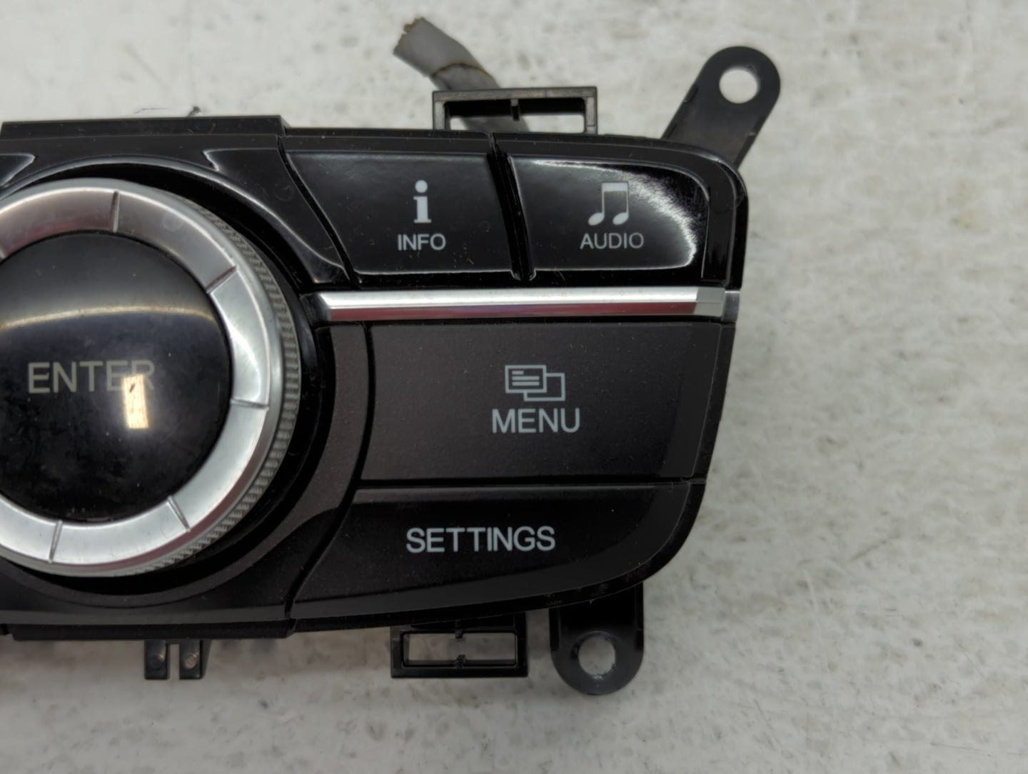 2015-2018 Acura Tlx Radio AM FM Cd Player Receiver Replacement P/N:PBT-GF30 MJD TZ3 Fits 2015 2016 2017 2018 OEM Used Auto Parts - Oemusedautoparts1.com