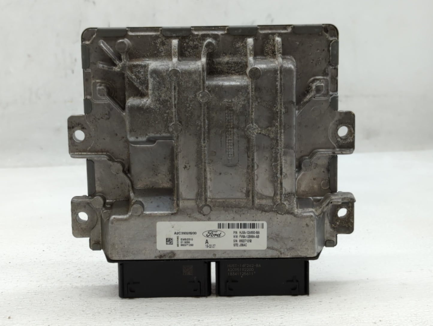 2018 Cadillac Escalade PCM Engine Control Computer ECU ECM PCU OEM P/N:HJ5A-12A650-MA Fits OEM Used Auto Parts - Oemusedautoparts1.com