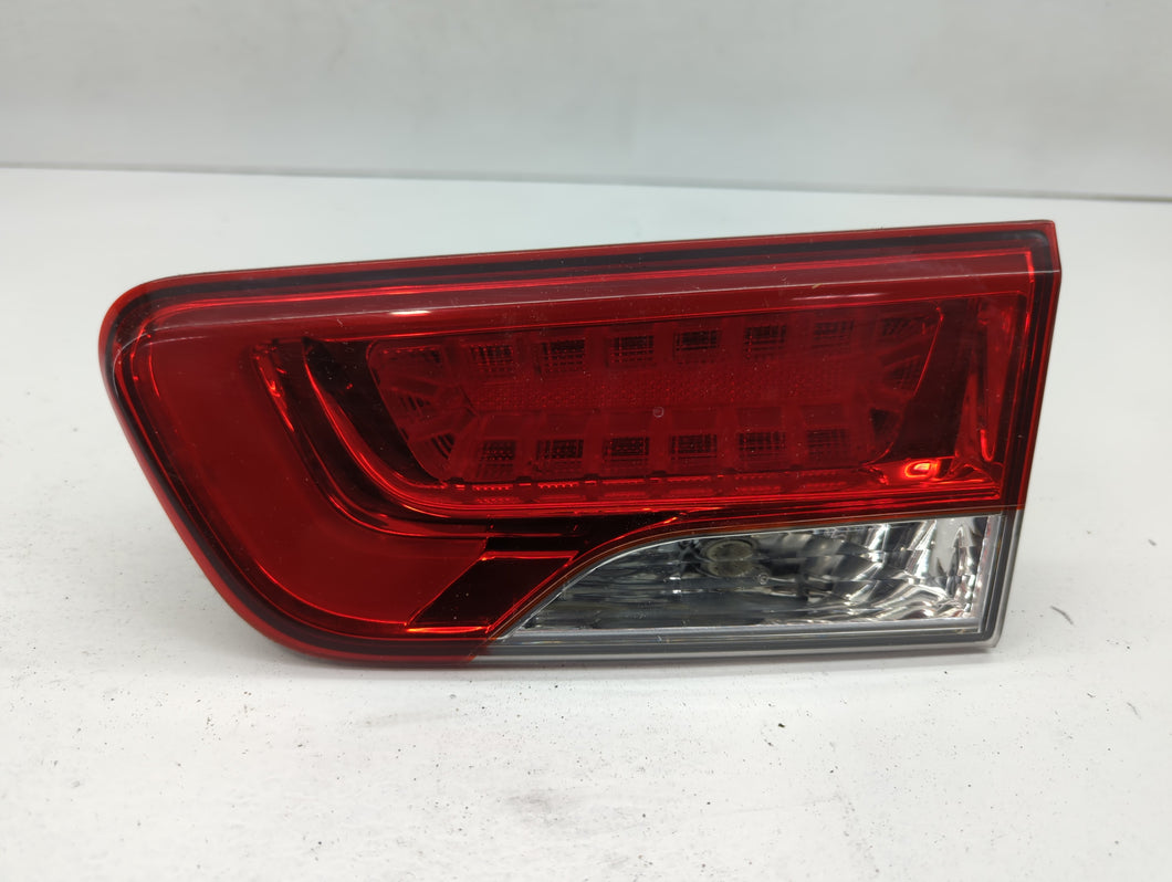 2013 Kia Forte Tail Light Assembly Passenger Right OEM P/N:E1313061 92404-1M5 Fits OEM Used Auto Parts