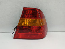 2002-2005 Bmw 325i Tail Light Assembly Passenger Right OEM P/N:6 907 934 Fits 2002 2003 2004 2005 OEM Used Auto Parts