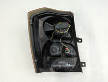 2007-2010 Bmw X5 Tail Light Assembly Passenger Right OEM P/N:05303752 7 200 820 Fits 2007 2008 2009 2010 OEM Used Auto Parts