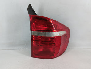 2008-2012 Dodge Caliber Tail Light Assembly Passenger Right OEM P/N:05303880AH 05303752AH Fits 2008 2009 2010 2011 2012 OEM Used Auto Parts