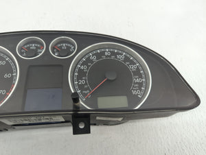 2004-2005 Volkswagen Passat Instrument Cluster Speedometer Gauges P/N:VWZ7Z0E1529238 3B0920 Fits 2004 2005 OEM Used Auto Parts