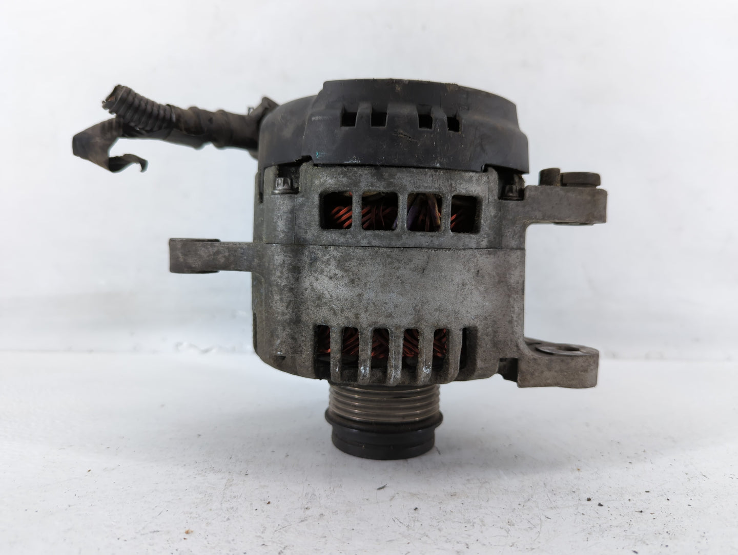 2014-2016 Hyundai Elantra Alternator Replacement Generator Charging Assembly Engine OEM P/N:37300-2E700 Fits 2014 2015 2016 OEM Used Auto Parts - Oemusedautoparts1.com