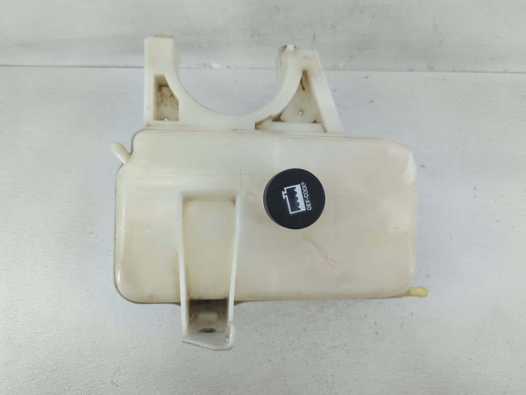 2002-2009 Gmc Envoy Radiator Coolant Overflow Expansion Tank Bottle