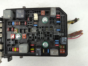 2017 Chevrolet Cruze Fusebox Fuse Box Panel Relay Module P/N:812461952 39049710 Fits OEM Used Auto Parts