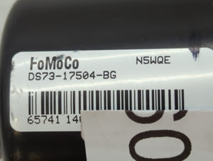 2013-2018 Ford Fusion Rear Windshield Wiper Motor P/N:DS73-17504-BG Fits Fits 2013 2014 2015 2016 2017 2018 OEM Used Auto Parts