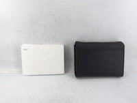 2017 Hyundai Santa Fe Owners Manual Book Guide P/N:HB80-EU69F OEM Used Auto Parts - Oemusedautoparts1.com