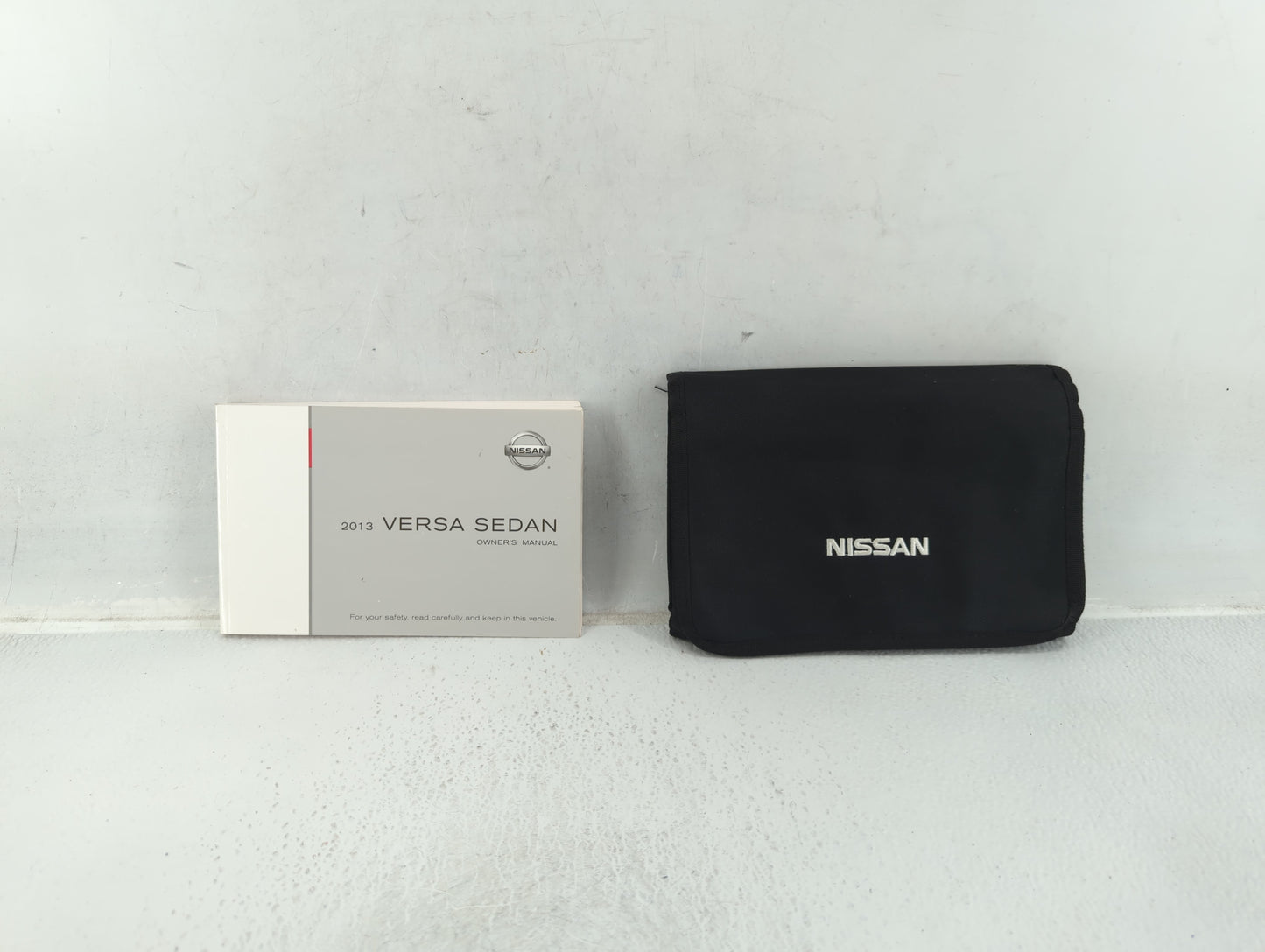 2013 Nissan Versa Owners Manual Book Guide P/N:OM3E ON17U1 OEM Used Auto Parts - Oemusedautoparts1.com