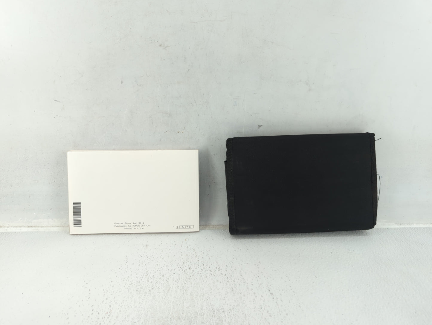 2013 Nissan Versa Owners Manual Book Guide P/N:OM3E ON17U1 OEM Used Auto Parts - Oemusedautoparts1.com