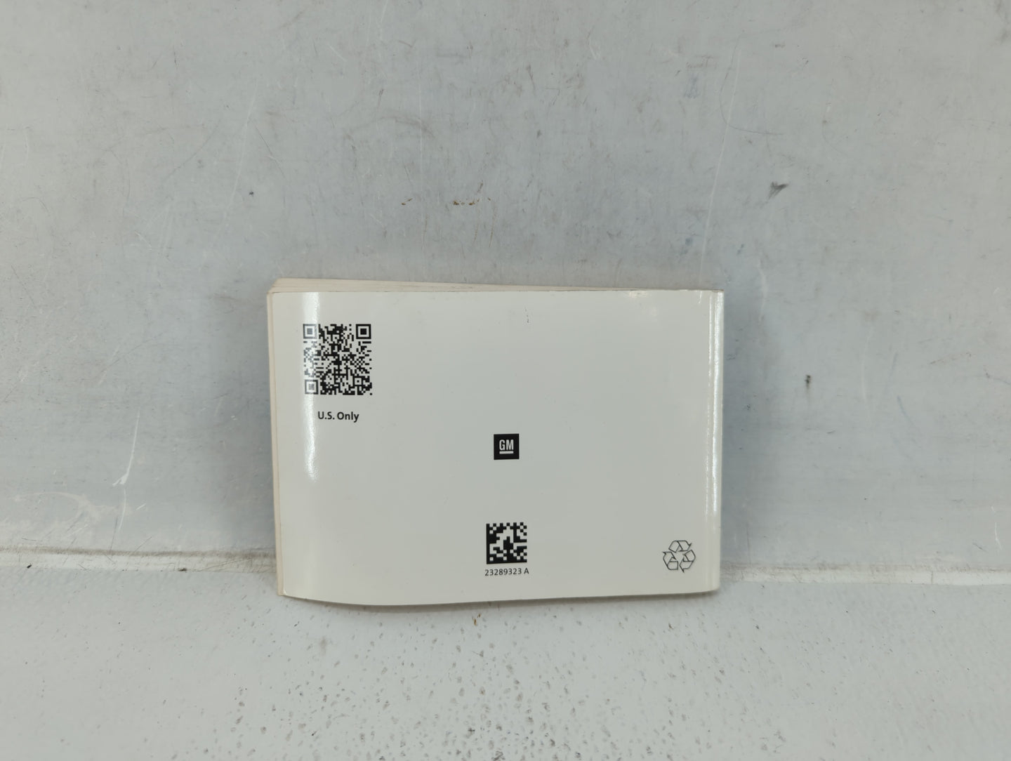 2016 Chevrolet Cruze Owners Manual Book Guide P/N:22852844 B OEM Used Auto Parts - Oemusedautoparts1.com