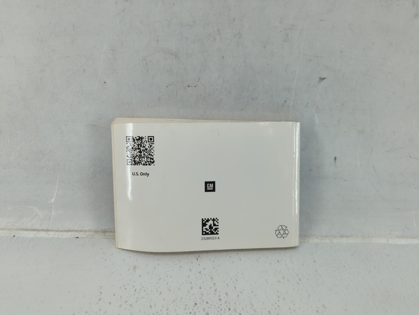 2016 Chevrolet Cruze Owners Manual Book Guide P/N:22852844 B OEM Used Auto Parts - Oemusedautoparts1.com