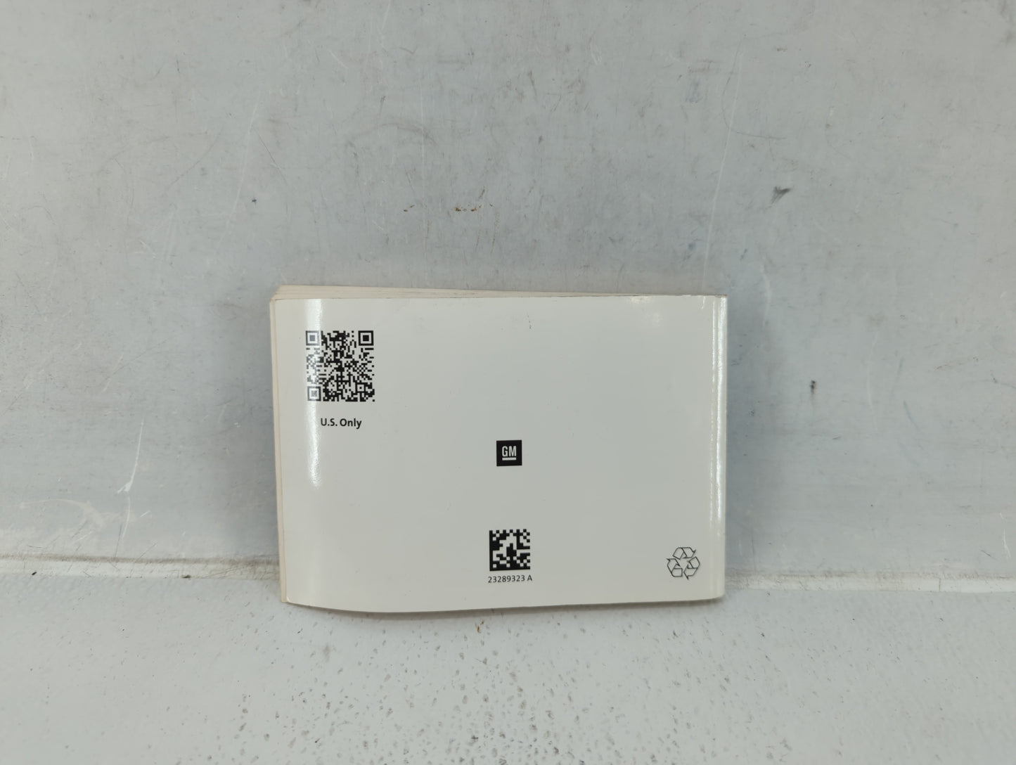 2016 Chevrolet Cruze Owners Manual Book Guide P/N:22852844 B OEM Used Auto Parts - Oemusedautoparts1.com