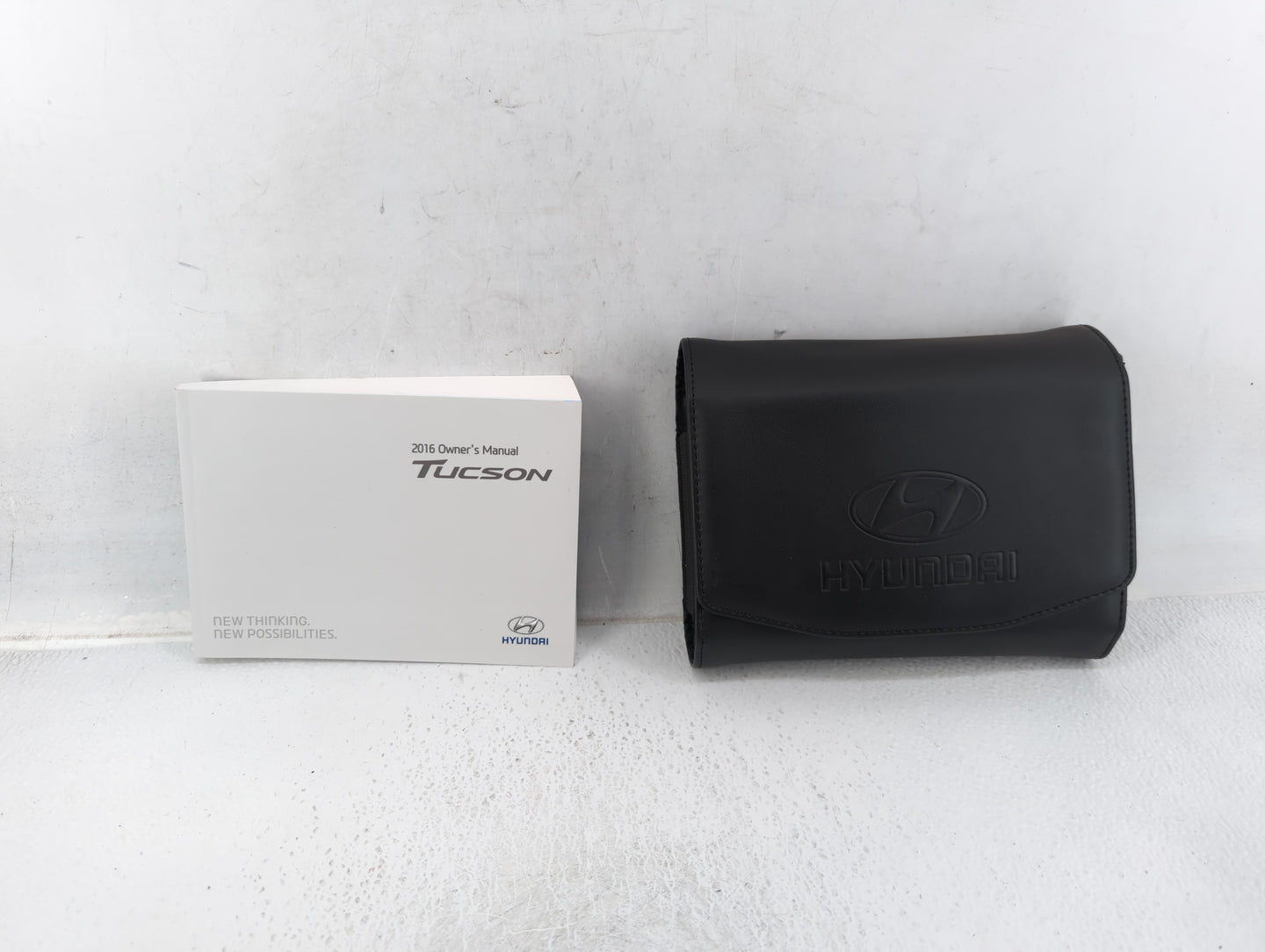 2016 Hyundai Tucson Owners Manual Book Guide P/N:GD30-EU63L OEM Used Auto Parts - Oemusedautoparts1.com