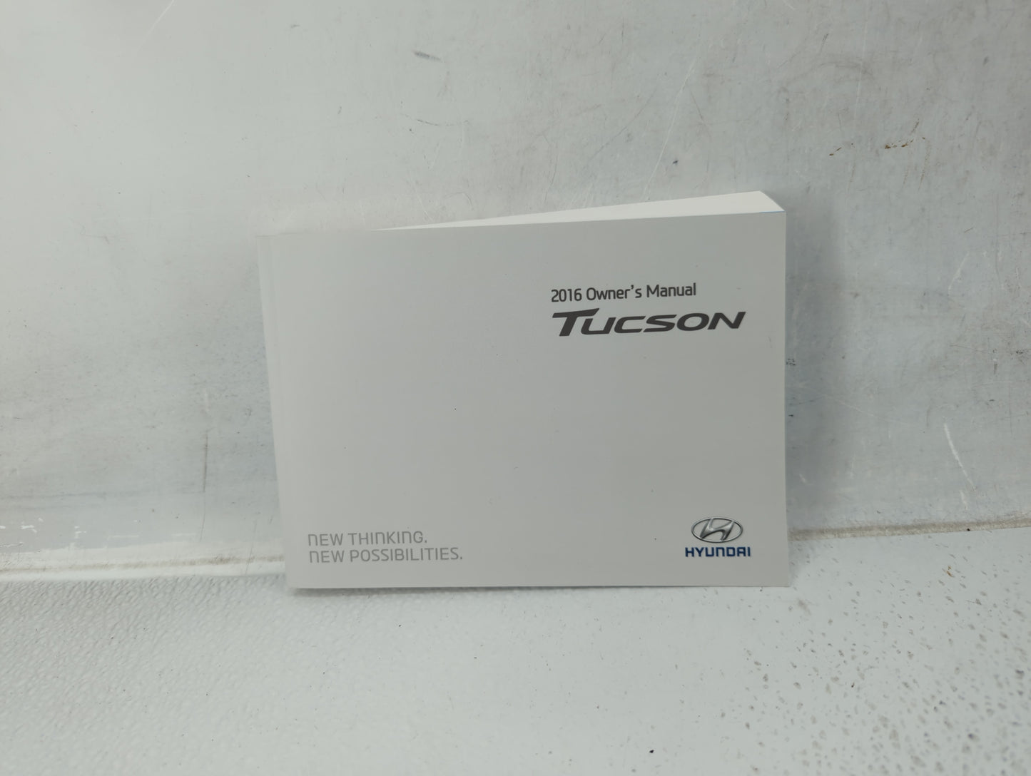 2016 Hyundai Tucson Owners Manual Book Guide P/N:GD30-EU63L OEM Used Auto Parts - Oemusedautoparts1.com