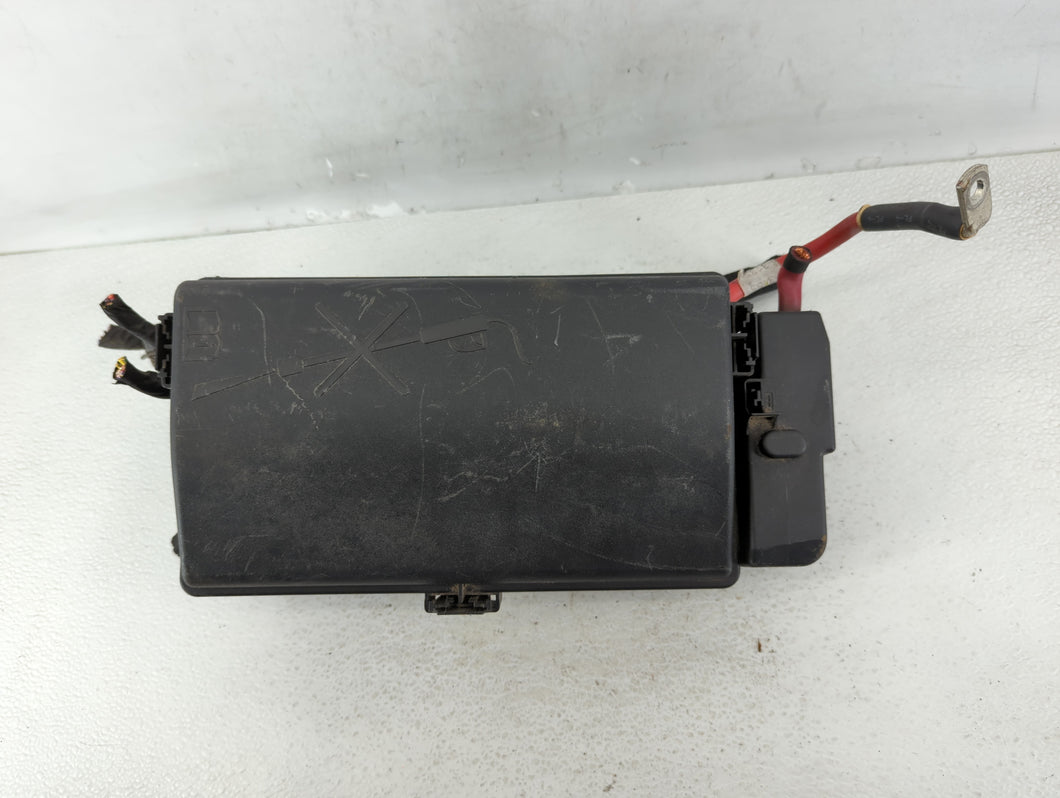 2016-2019 Chevrolet Impala Fusebox Fuse Box Panel Relay Module P/N:23299789_01 Fits Fits 2016 2017 2018 2019 OEM Used Auto Parts