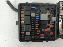 2017-2018 Cadillac Ats Fusebox Fuse Box Panel Relay Module P/N:23359587 Fits 2017 2018 2019 OEM Used Auto Parts