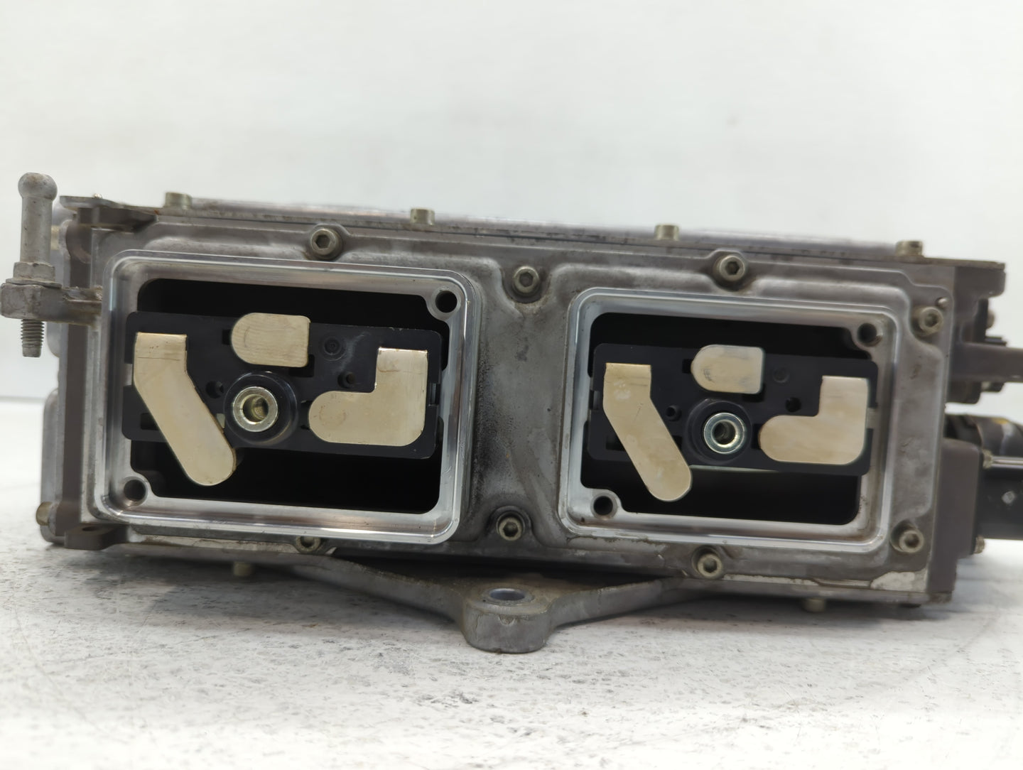 2012 Chevrolet Volt Hybrid DC Synergy Drive Power Inverter P/N:12647758 26AA5B221241431, 12643810 Fits OEM Used Auto Parts - Oemusedautoparts1.com