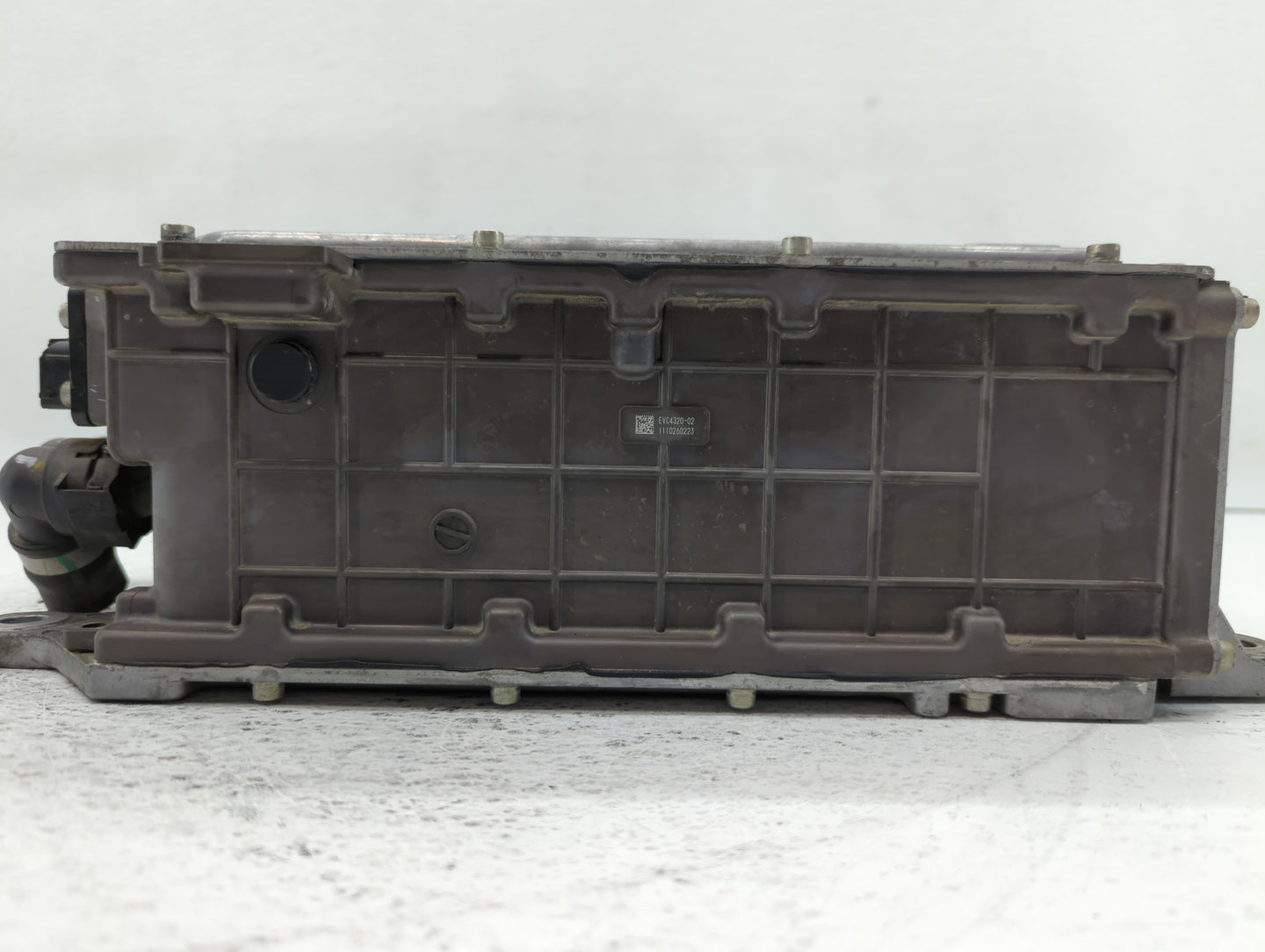 2012 Chevrolet Volt Hybrid DC Synergy Drive Power Inverter P/N:12647758 26AA5B221241431, 12643810 Fits OEM Used Auto Parts - Oemusedautoparts1.com