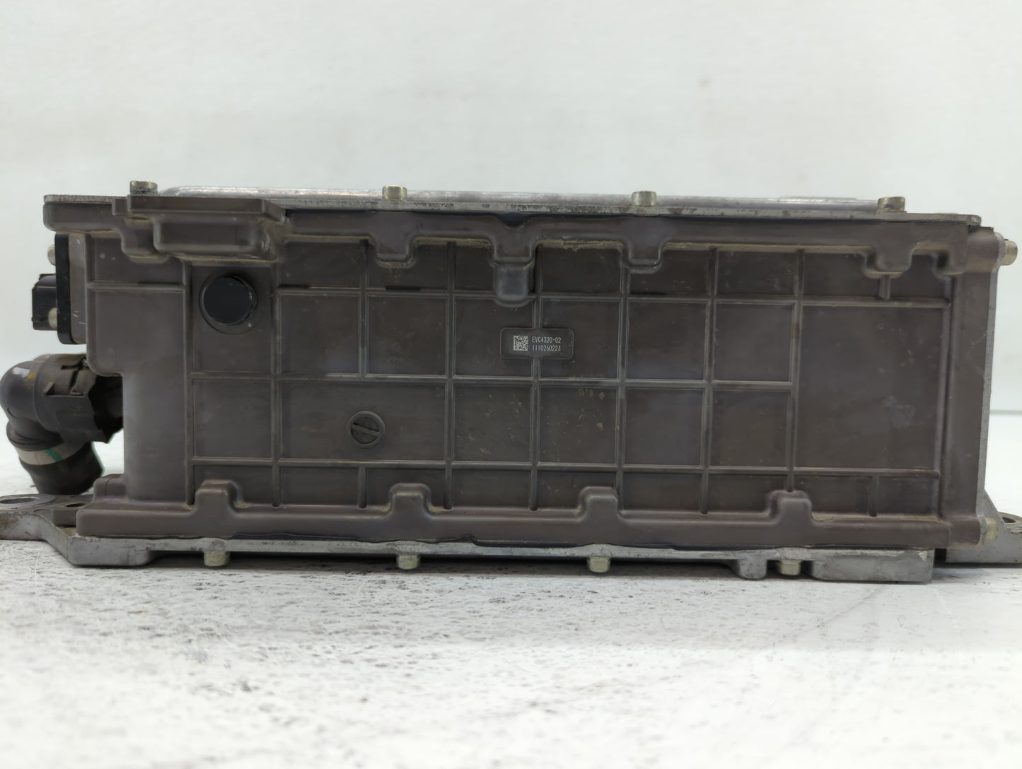 2012 Chevrolet Volt Hybrid DC Synergy Drive Power Inverter P/N:12647758 26AA5B221241431, 12643810 Fits OEM Used Auto Parts - Oemusedautoparts1.com