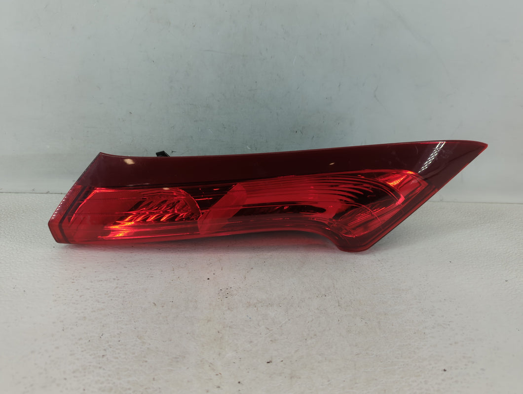 2012-2014 Honda Cr-V Tail Light Assembly Driver Left OEM P/N:UB1BCZT0AAA0 Fits 2012 2013 2014 OEM Used Auto Parts