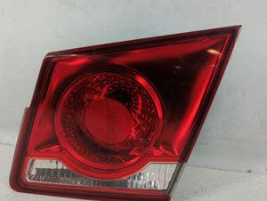 2014 Chevrolet Cruze Limited Tail Light Assembly Passenger Right OEM P/N:0042124 Fits 2011 2012 2013 2015 2016 OEM Used Auto Parts