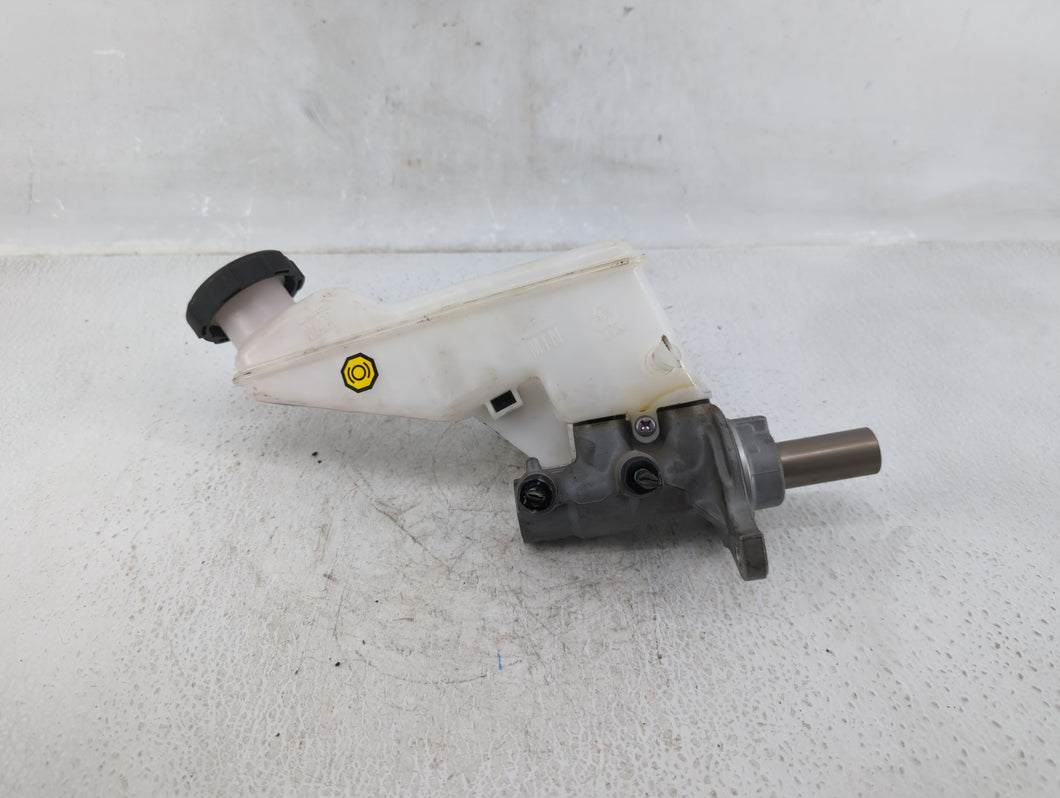 2020-2021 Kia Soul Brake Master Cylinder White