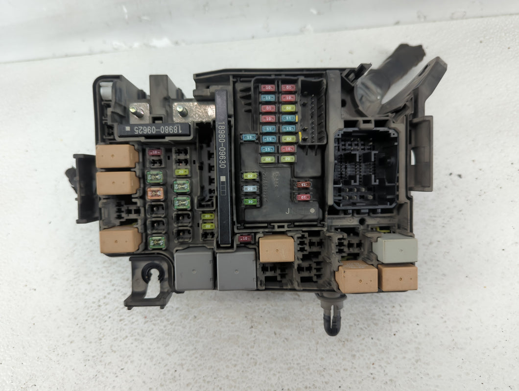 2014-2018 Volvo S60 Fusebox Fuse Box Panel Relay Module P/N:1712150935 Fits 2012 2014 2015 2016 2017 2018 OEM Used Auto Parts