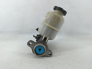 2006 Hummer H2 Brake Master Cylinder Cream