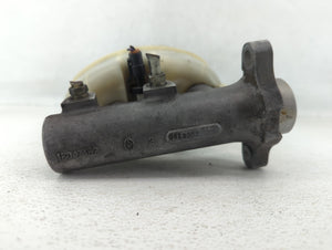 2006 Hummer H2 Brake Master Cylinder Cream