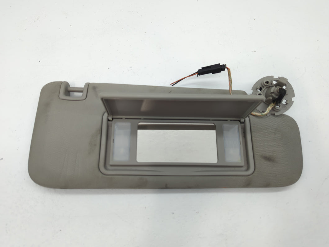 2007-2009 Saturn Aura Sun Visor Shade Replacement Passenger Right Mirror Fits 2007 2008 2009 OEM Used Auto Parts