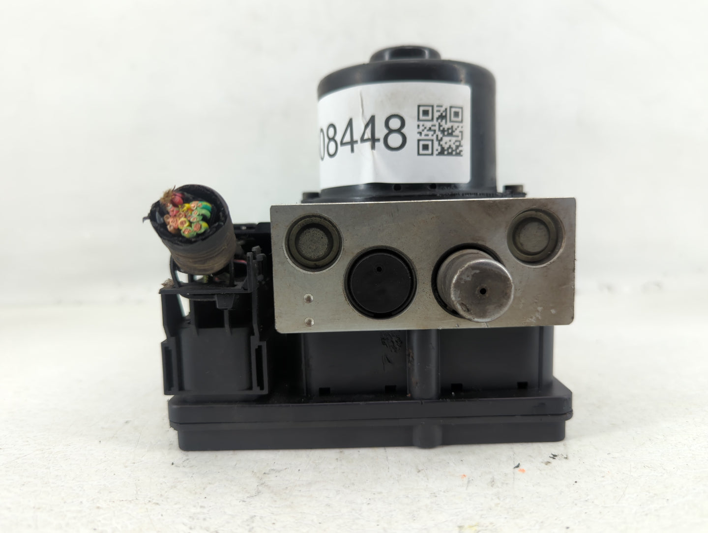 2006 Ford Expedition ABS Pump Control Module Replacement P/N:5L14-2C346-AE Fits OEM Used Auto Parts - Oemusedautoparts1.com