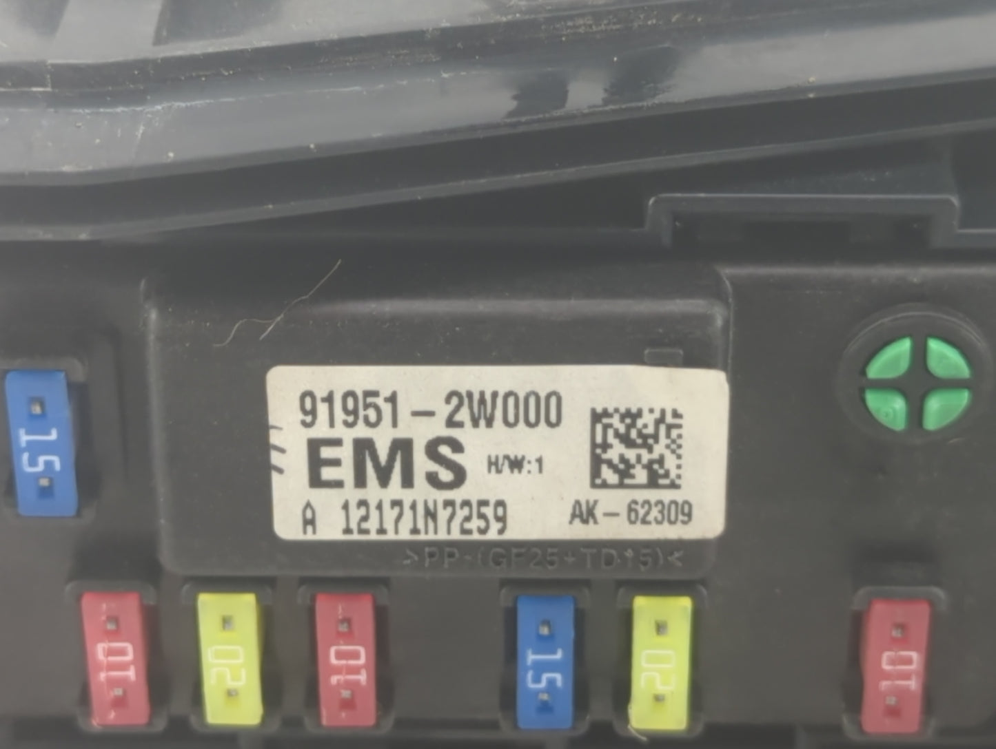 2013 Hyundai Santa Fe Fusebox Fuse Box Panel Relay Module P/N:91951-2W000 Fits OEM Used Auto Parts - Oemusedautoparts1.com