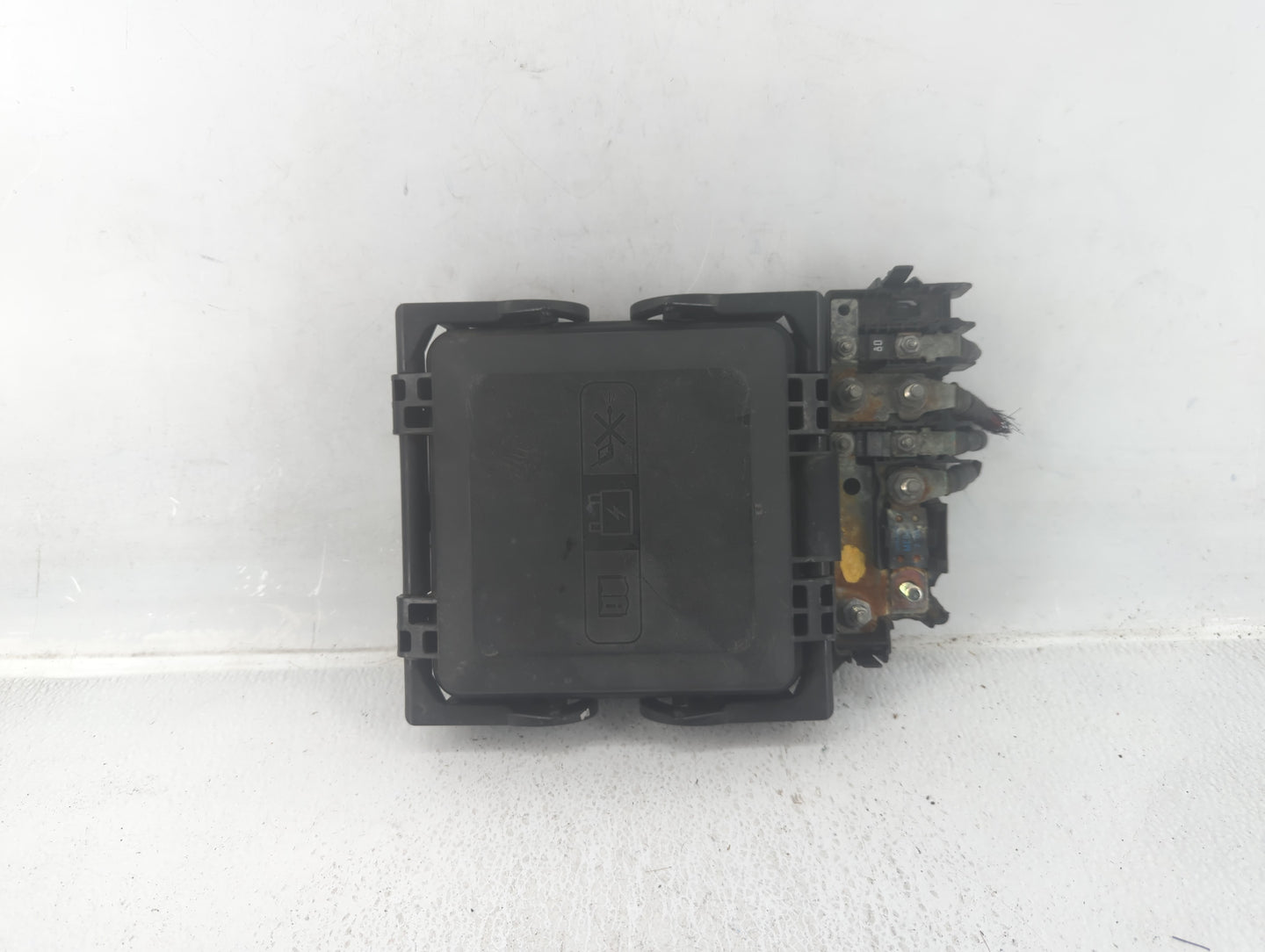 2016 Cadillac Cts Fusebox Fuse Box Panel Relay Module P/N:23390149 Fits OEM Used Auto Parts - Oemusedautoparts1.com