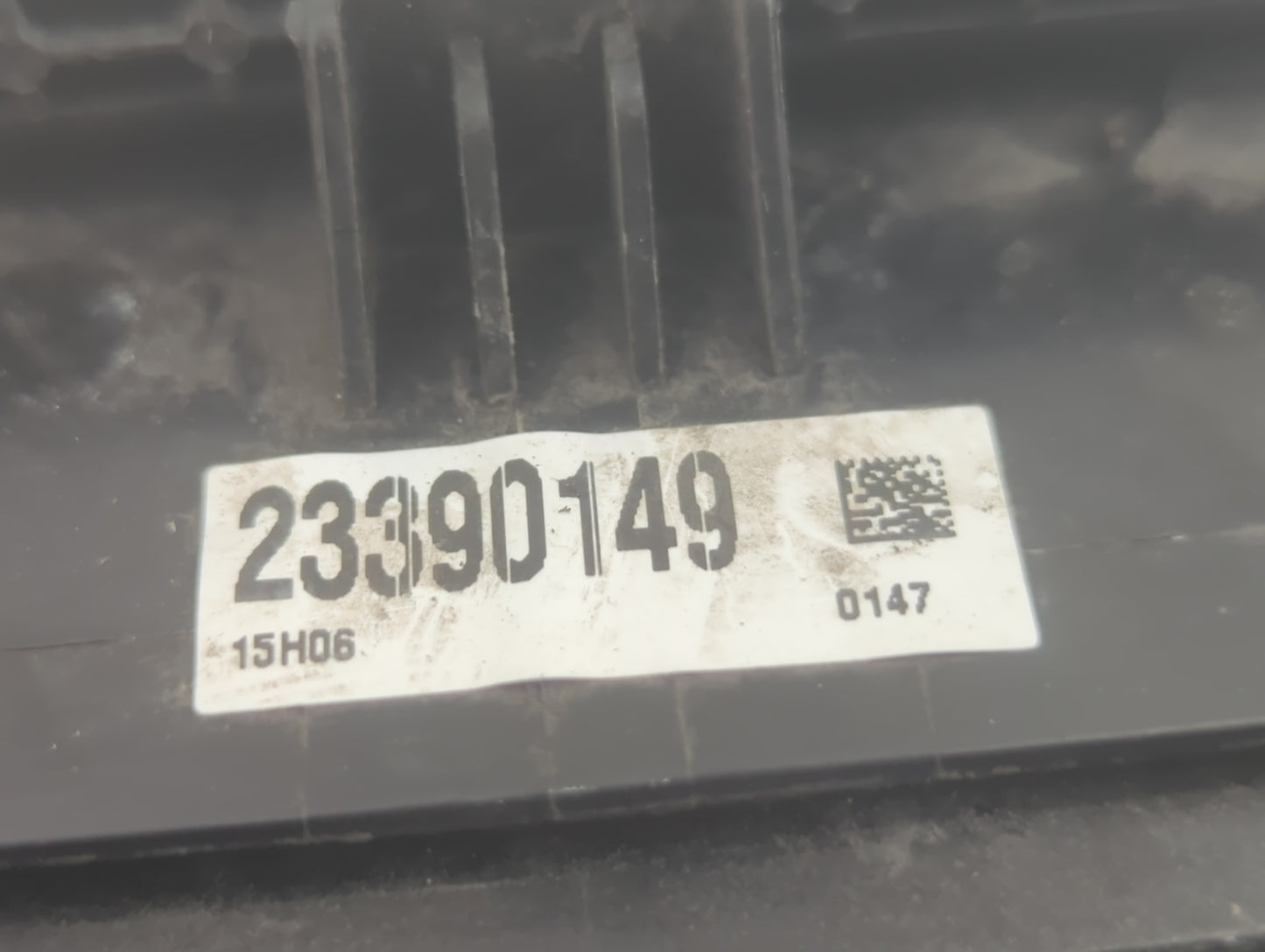 2016 Cadillac Cts Fusebox Fuse Box Panel Relay Module P/N:23390149 Fits OEM Used Auto Parts - Oemusedautoparts1.com