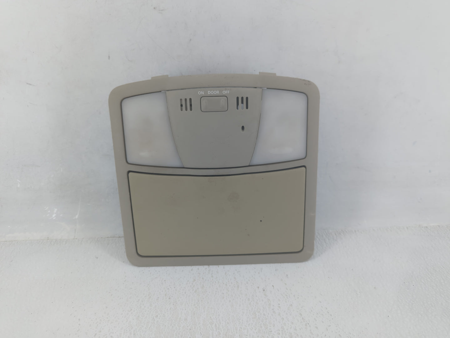 2014 Nissan Rogue Overhead Roof Console - Oemusedautoparts1.com