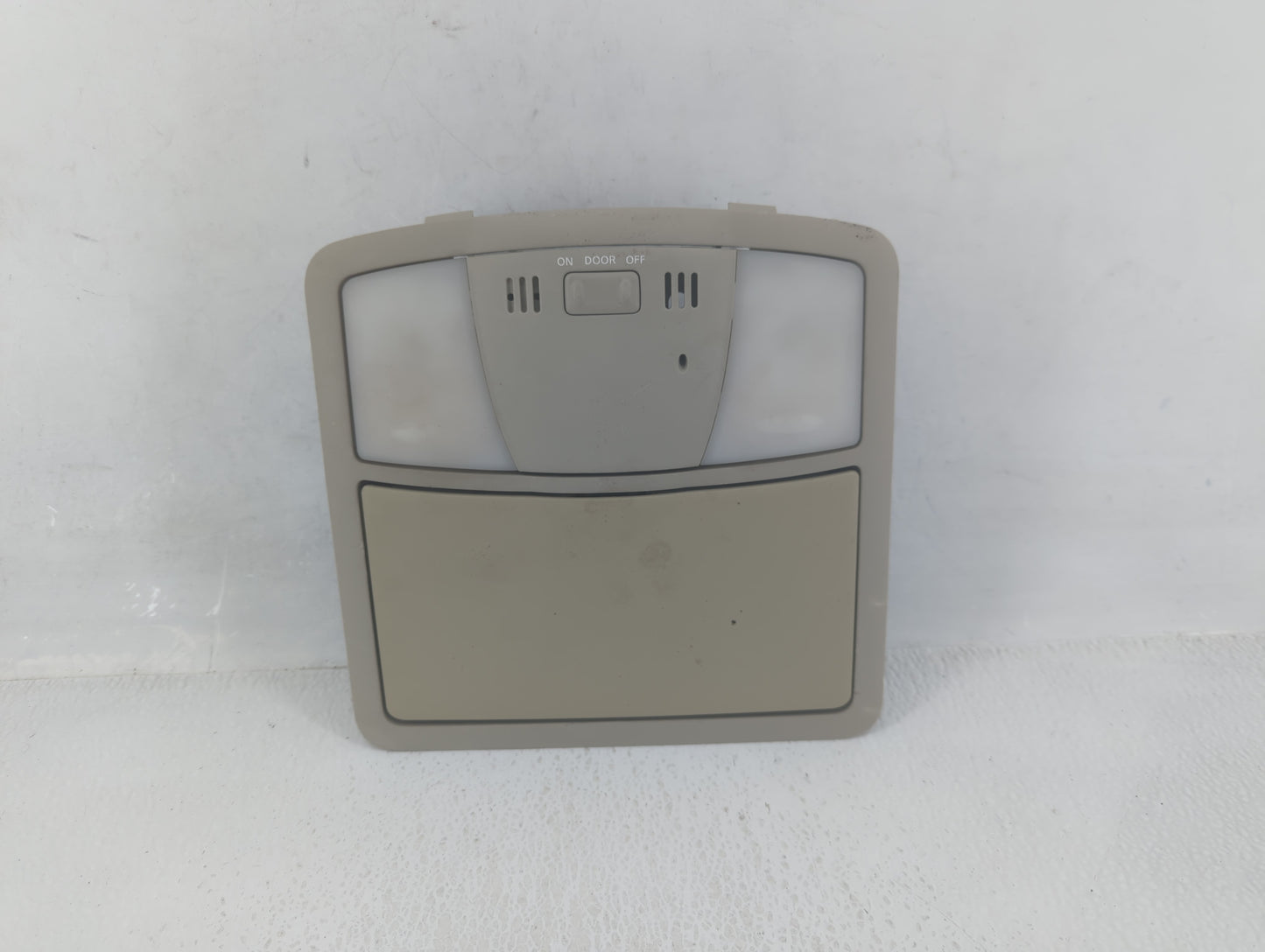2014 Nissan Rogue Overhead Roof Console - Oemusedautoparts1.com