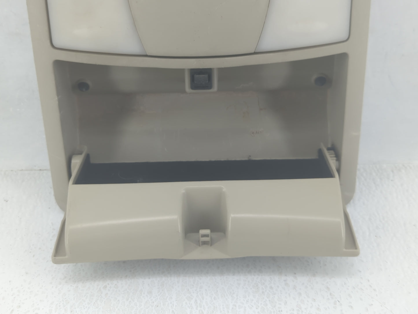 2014 Nissan Rogue Overhead Roof Console - Oemusedautoparts1.com