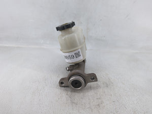 2009-2014 Gmc Yukon Xl 1500 Brake Master Cylinder