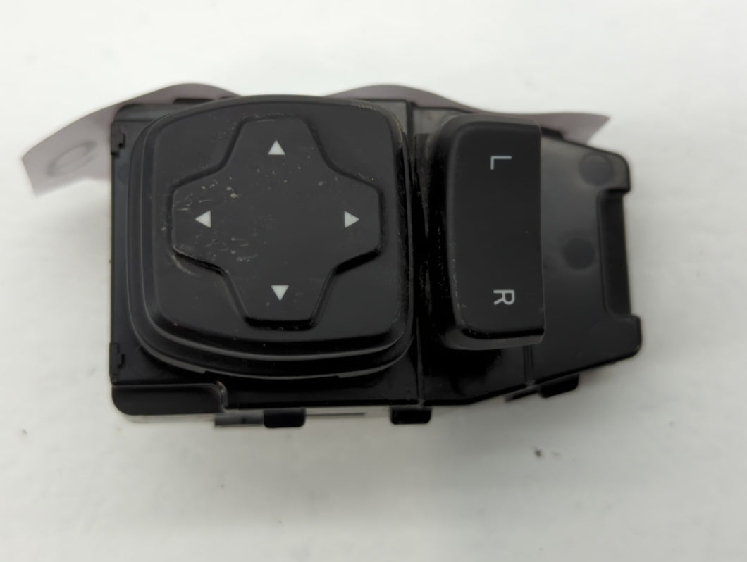 2019-2020 Hyundai Veloster Master Power Window Switch Replacement Driver Side Left P/N:29916344 Fits 2019 2020 OEM Used Auto Parts