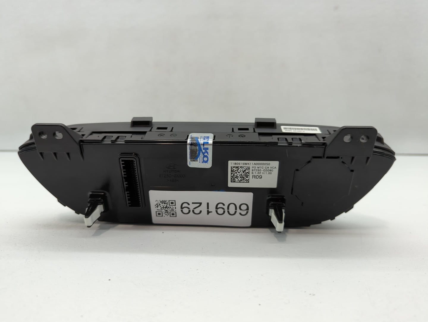 2018-2020 Hyundai Elantra Climate Control Module Temperature AC/Heater Replacement P/N:97250-G3080 Fits Fits 2018 2019 2020 OEM Used Auto Parts - Oemusedautoparts1.com