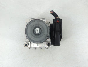 2018-2019 Chevrolet Equinox ABS Pump Control Module Replacement P/N:84414759 84560131 Fits 2018 2019 2020 2021 OEM Used Auto Parts